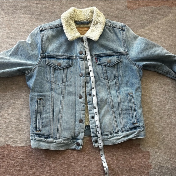 Levi’s Denim Sherpa lined Jacket - Picture 9 of 9